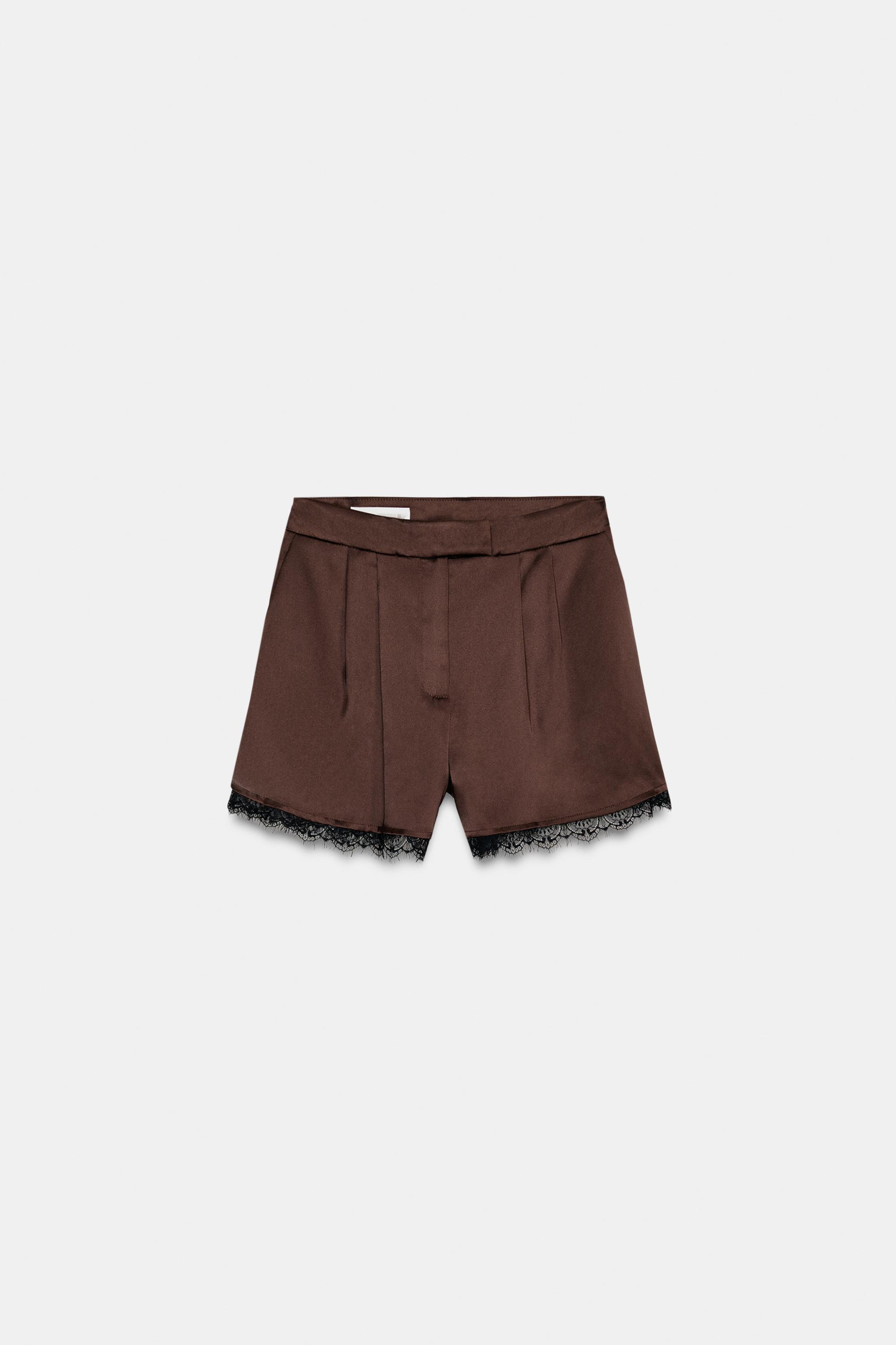 SHORT EN SATIN ET DENTELLE